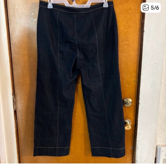 Designer cropped  jeans. Size 14. - Picture 5 of 6